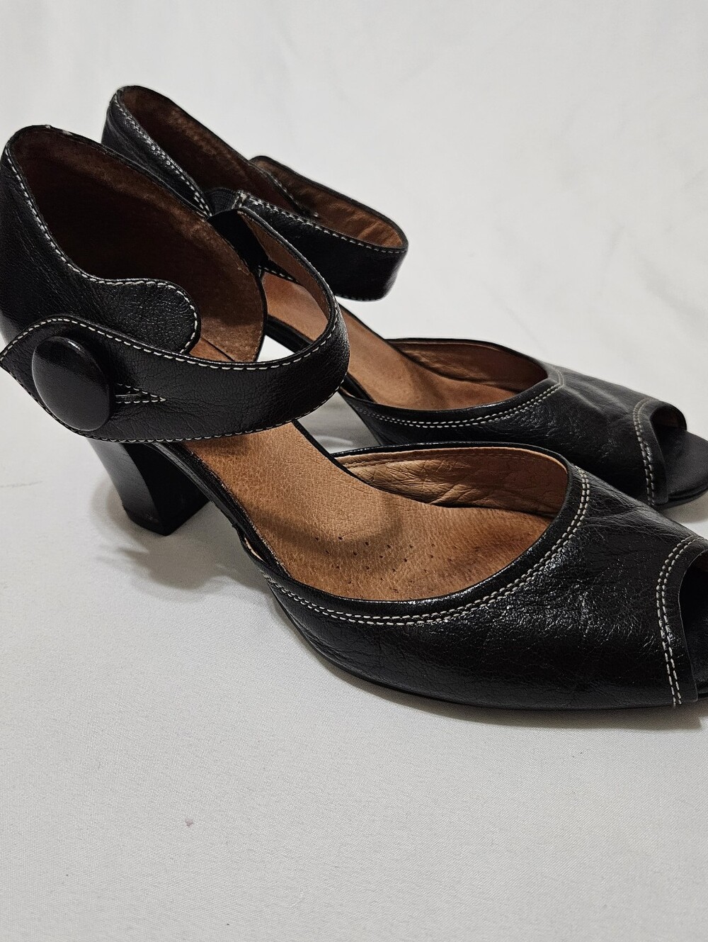 Clarks Artisan Womens Black Leather Peep Toe Mary Jane Heels 85321 Size 9M